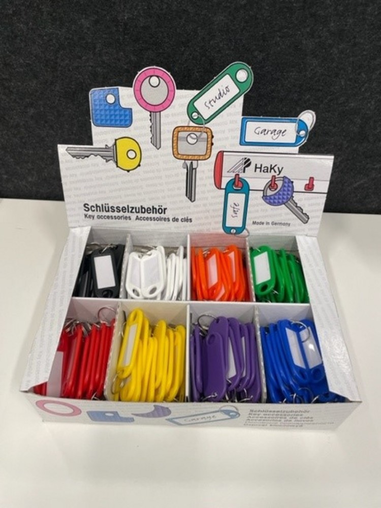 Nyckelbricka med nyckelring        i blandade färger 200st