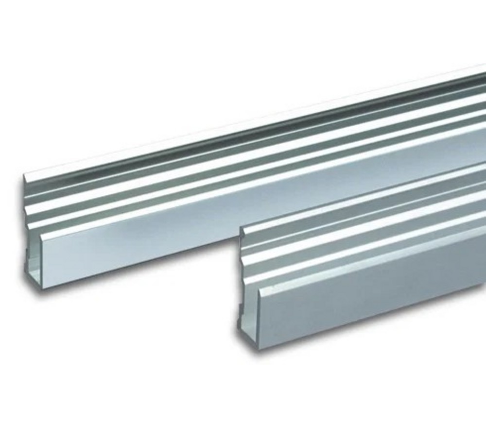 Spegelprofil , lika rostfritt      35x13x20mm, L=5000m