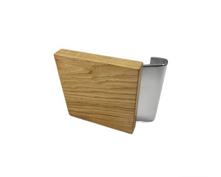 Tryckhandtag Bäne 1730 Ek med      rostfritt fäste