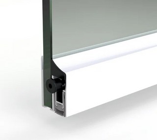 Automatisk tätningströskel, vit    RAL 9016, utanpåliggande, 708mm