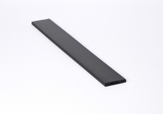 Nordic Frame Grid svart 25x1,5mm   horisontell (spröjs PVC), 3000mm